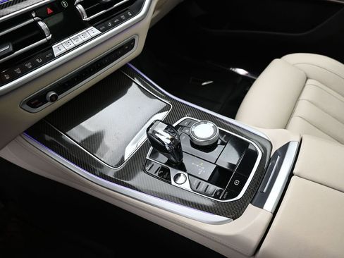 Used 2022 BMW X5 M50i w/ Executive Package image 23