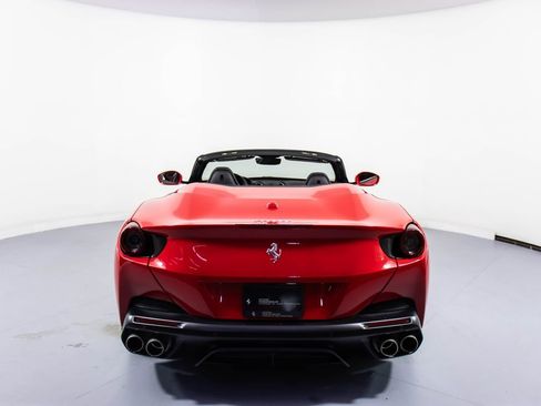 Certified 2019 Ferrari Portofino RWD image 7