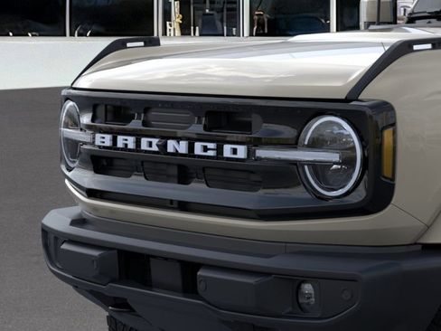 New 2025 Ford Bronco Outer Banks AWD/4WD image 36