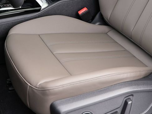 New 2026 Audi Q5 Premium Plus AWD/4WD image 25
