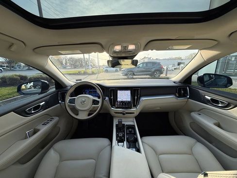 Used 2023 Volvo S60 B5 Core w/ Climate Package image 13