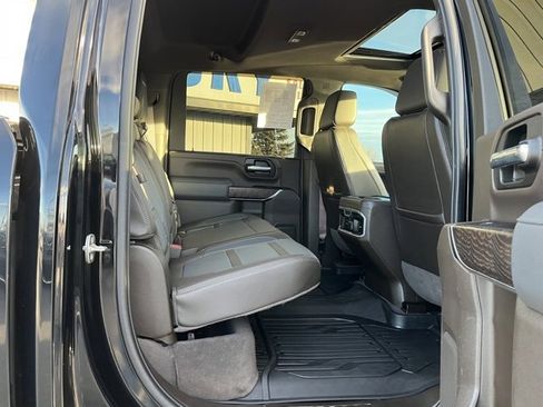 Used 2022 GMC Sierra 3500 Denali w/ Denali Ultimate Package image 29