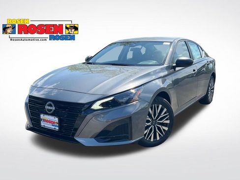 New 2026 Nissan Altima 2.5 SV AWD/4WD image 1