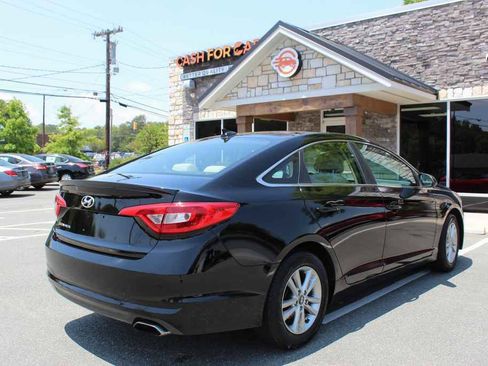 Used 2015 Hyundai Sonata SE w/ Option Group 09 FWD image 5