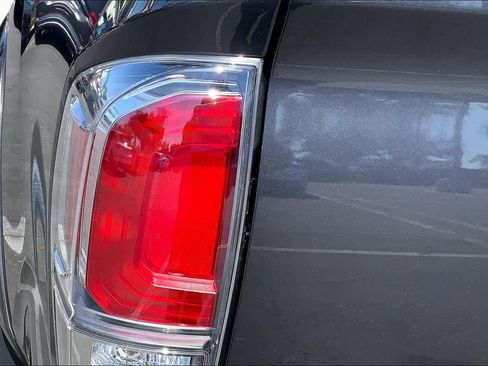 Used 2023 Toyota Tacoma TRD Sport RWD image 28