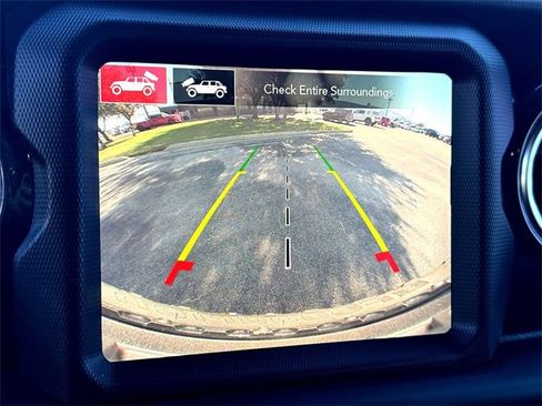 Used 2021 Jeep Wrangler Unlimited Rubicon image 25