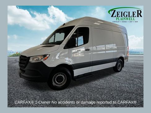 Used 2022 Mercedes-Benz Sprinter 2500 image 1