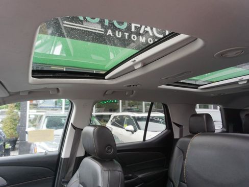 Used 2021 Chevrolet Traverse RS AWD/4WD image 22