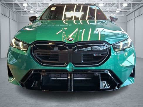 New 2026 BMW M5 Touring image 2