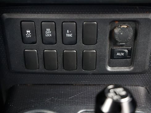 Used 2010 Toyota FJ Cruiser 4WD image 35