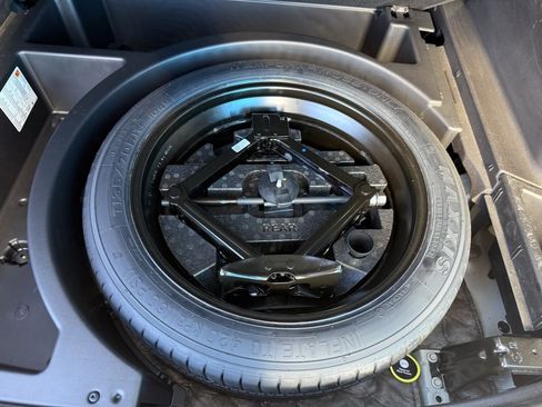 Used 2024 Chevrolet Blazer LT image 44