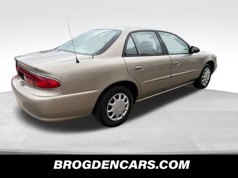 Used 2003 Buick Century Custom FWD image 3