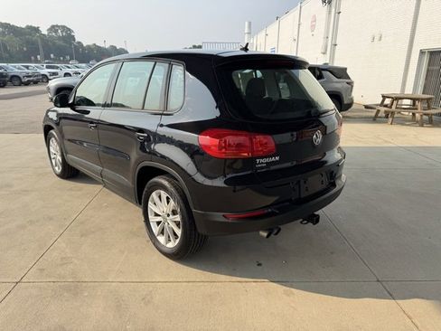 Used 2017 Volkswagen Tiguan S image 11