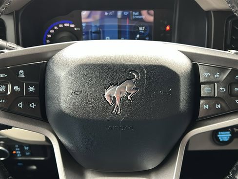 Used 2021 Ford Bronco Wildtrak image 24