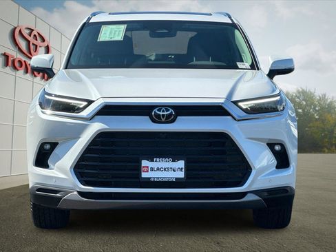 Used 2025 Toyota Grand Highlander FWD image 8