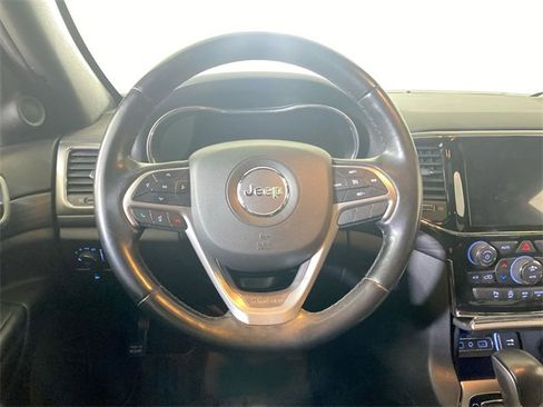 Used 2022 Jeep Grand Cherokee Laredo X image 34