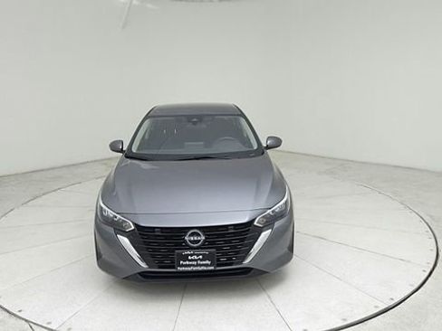 Used 2024 Nissan Sentra SV image 2