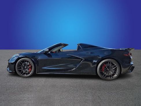 Used 2024 Chevrolet Corvette Z06 w/ Stealth Interior Trim Package RWD image 6