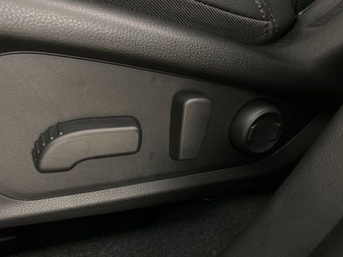 Certified 2025 Subaru Forester Touring AWD/4WD image 27