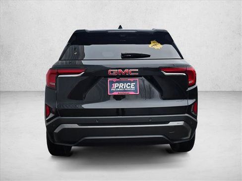 Used 2025 GMC Terrain Elevation w/ Technology Package II image 4