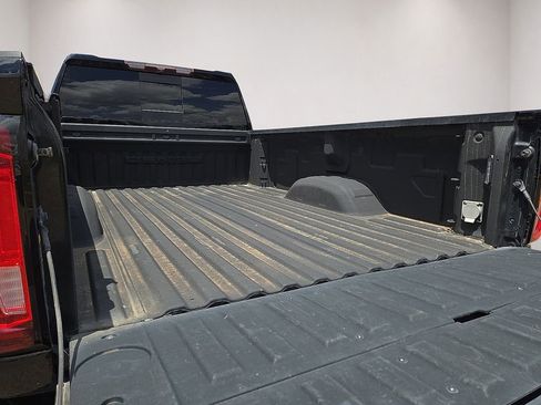 Used 2022 GMC Sierra 3500 Denali AWD/4WD image 14