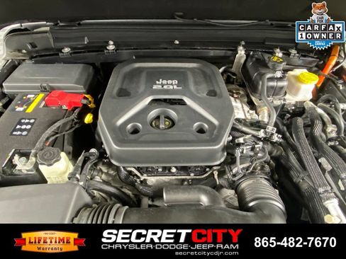 Used 2023 Jeep Wrangler Unlimited Rubicon 4xe w/ Cold Weather Group AWD/4WD image 34