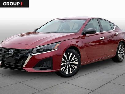 Used 2025 Nissan Altima 2.5 SV