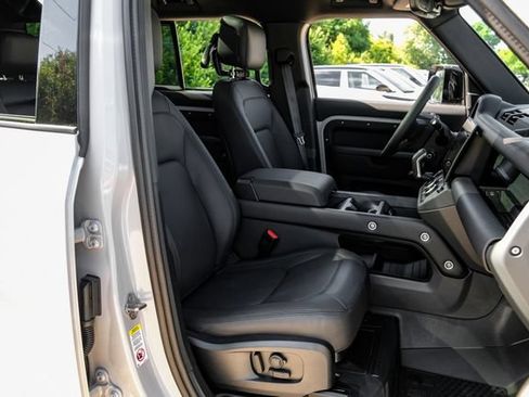 New 2026 Land Rover Defender 110 X-Dynamic SE AWD/4WD image 44
