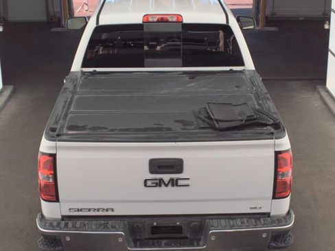 Used 2015 GMC Sierra 1500 SLT w/ SLT Crew Cab Value Package AWD/4WD image 6