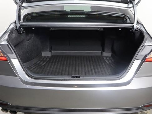 Used 2025 Toyota Camry SE w/ Convenience Package FWD image 17