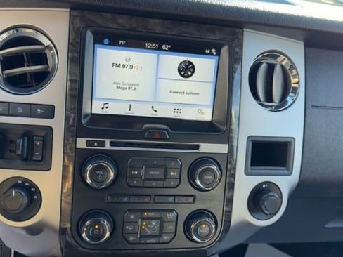 Used 2017 Ford Expedition EL Limited image 16