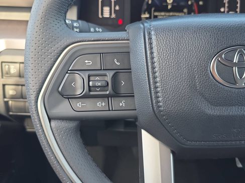 New 2026 Toyota 4Runner SR5 AWD/4WD image 13