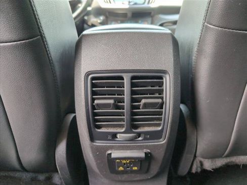 Used 2019 Ford Escape Titanium AWD/4WD image 19