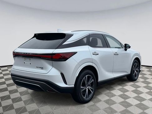 Used 2023 Lexus RX 350h image 2