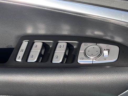 Used 2026 Genesis G70 2.5T RWD image 21