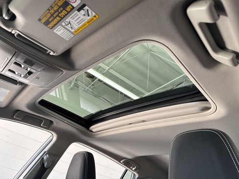 Used 2016 Toyota RAV4 XLE image 18