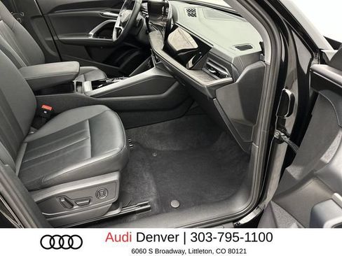 Used 2025 Audi Q5 Premium w/ Convenience Package AWD/4WD image 25