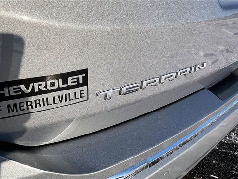 Used 2024 GMC Terrain Denali image 25