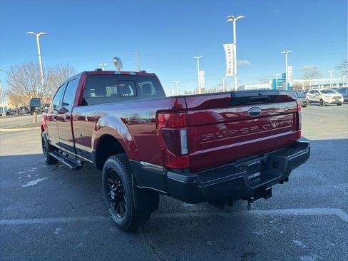 Certified 2022 Ford F250 Lariat w/ Black Appearance Package image 3