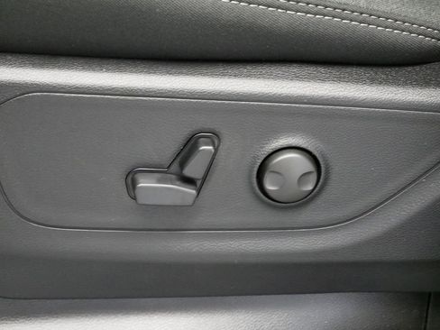 New 2026 RAM 1500 Big Horn AWD/4WD image 4
