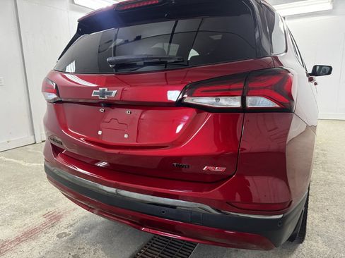 Used 2022 Chevrolet Equinox RS w/ RS Leather Package AWD/4WD image 9