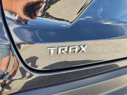 Used 2024 Chevrolet Trax LT image 12