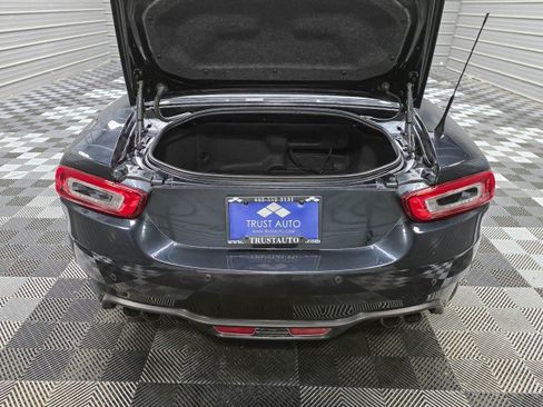 Used 2020 FIAT 124 Spider Abarth w/ Convenience Group RWD image 31