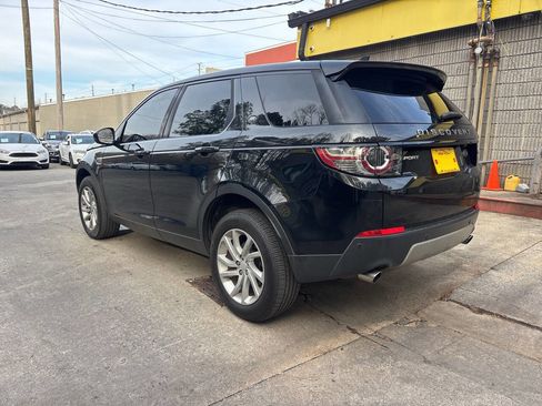 Used 2016 Land Rover Discovery Sport HSE image 7