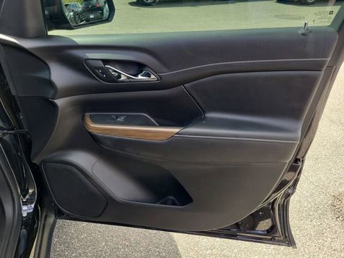 Used 2023 GMC Acadia SLE w/ Elevation Edition image 34