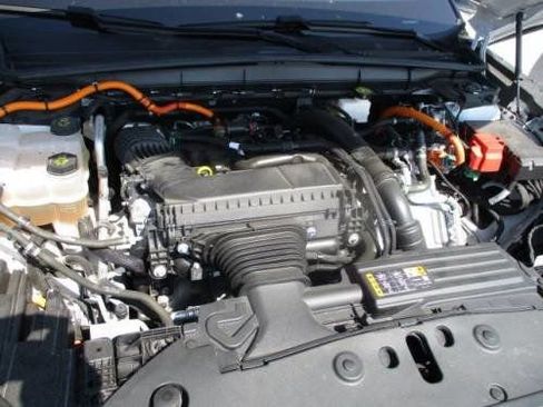 Used 2024 Lincoln Nautilus Reserve w/ Equipment Group 202A image 17