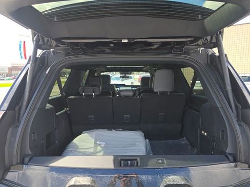 New 2025 Ford Expedition Max Platinum w/ Stealth Performance Package AWD/4WD image 7