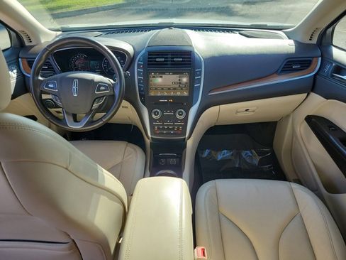 Used 2019 Lincoln MKC Select w/ Select Plus Package image 18