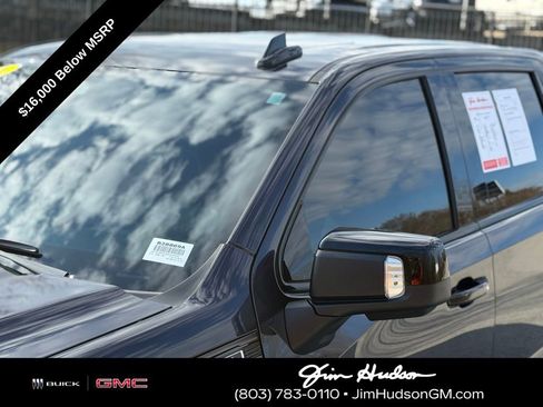 Used 2024 GMC Sierra 1500 AT4X image 12