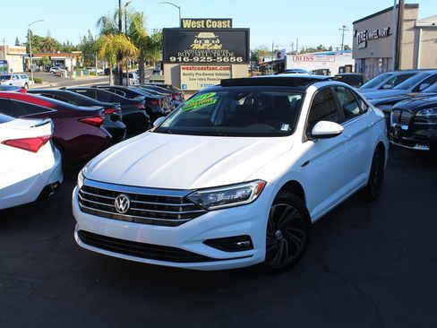 Used 2019 Volkswagen Jetta SEL Premium FWD image 37